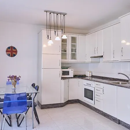 Precioso En Goyanes, Al Lado Del Mar Apartamento Gayanes  (A Coruna)