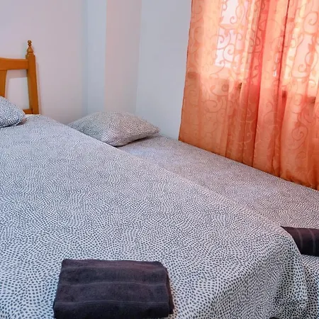 Apartamento Precioso En Goyanes, Al Lado Del Mar Gayanes  (A Coruna)